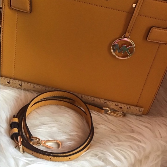 Michael kors Rayne Saffiano leather satchel in Marigold - Picture 8 of 16